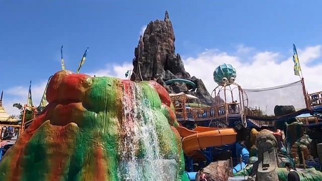Top Things to Do at Universal's Volcano Bay Water Park at Universal Orlando Resort смотреть онлайн