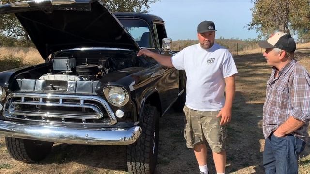 Joes 1957 4x4 Chevy смотреть онлайн