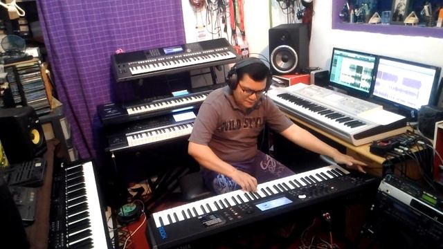Recording session with my Yamaha MODX & Korg Kronos 👍 смотреть онлайн