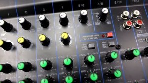 Микшерный пульт Yamaha MG12XU