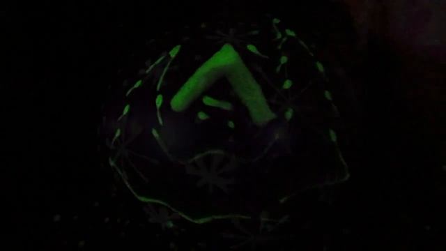 Светящиеся новогодние советские игрушки смотреть онлайн