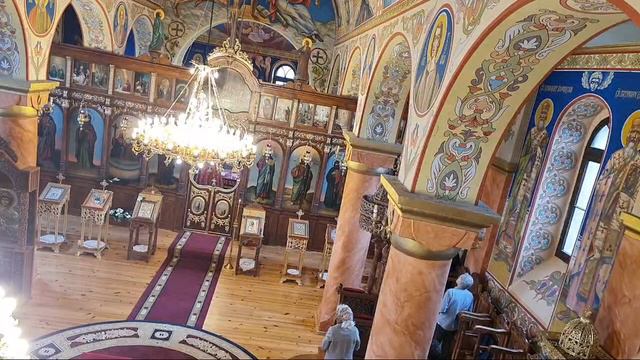 13.06.22 Св Дух Утреня Св Литургия с Крушаре Славословие 8 Глас смотреть онлайн