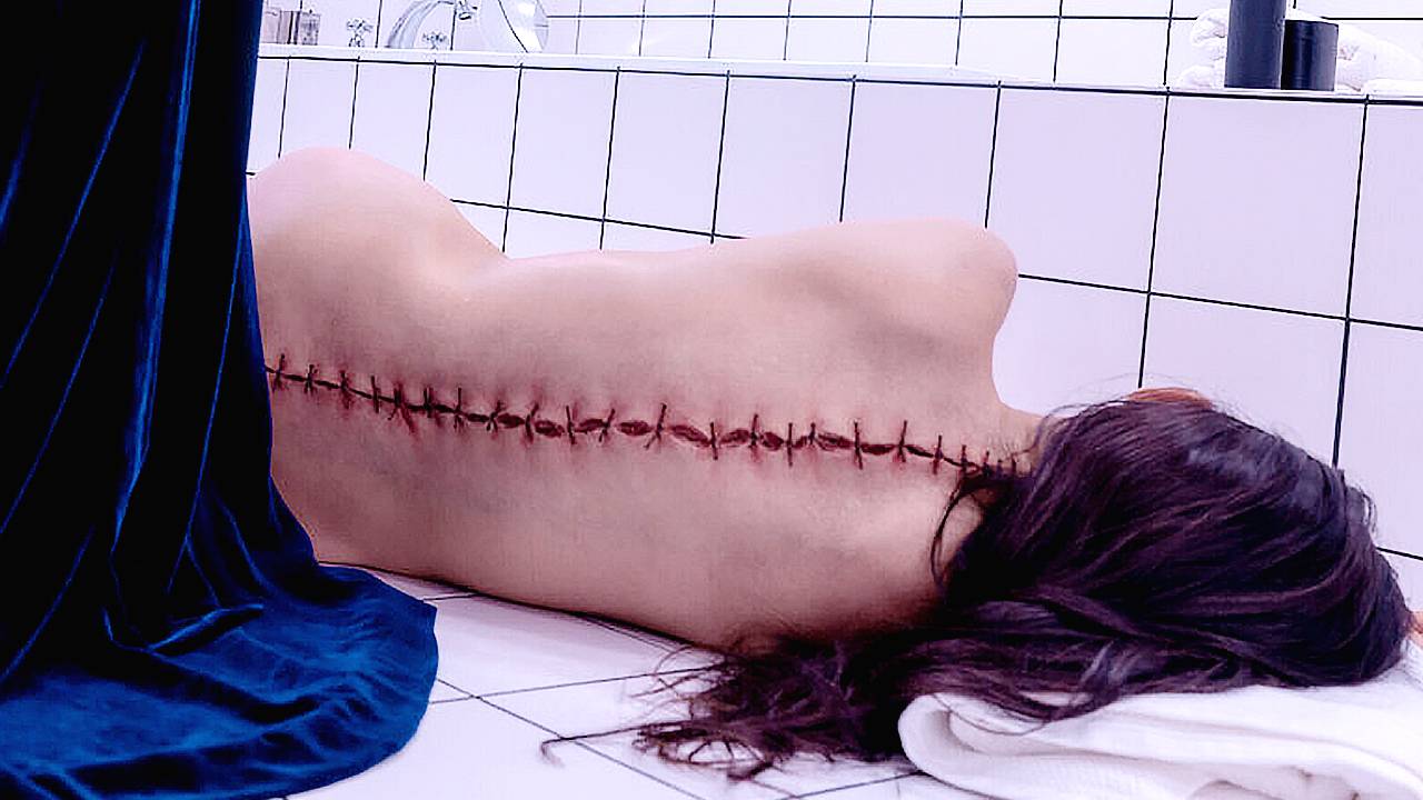 Субстанция — Русский трейлер (Дубляж, 2024) смотреть онлайн