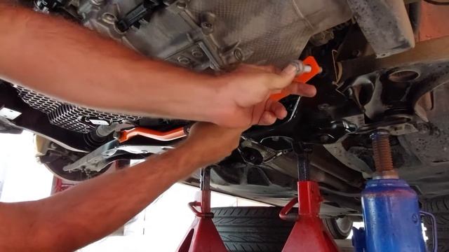 Audi A1 Mk1 Instalación Barra Tensora de Horquillas Frontal смотреть онлайн