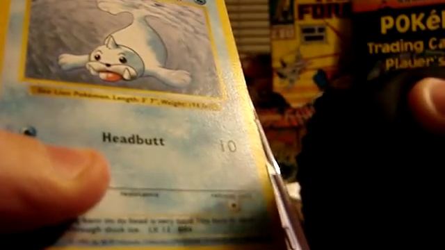 Tutorial: How to easily remove black specks/dirt from your Pokémon or other trading cards смотреть онлайн