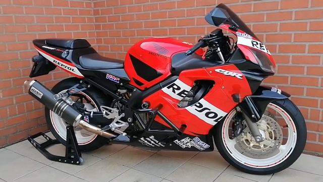 HONDA CBR 600 F4i SPORT start cold engine смотреть онлайн