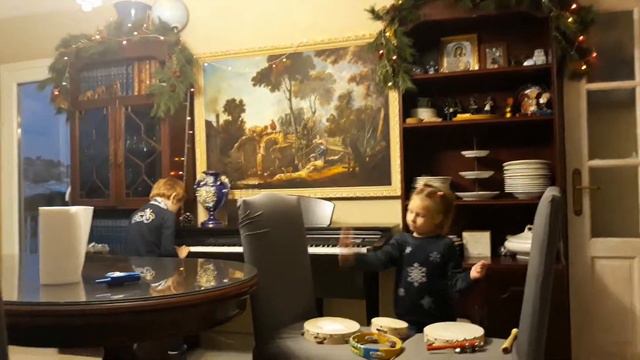 Дети играют на музыкальных инструментах часть 2 смотреть онлайн