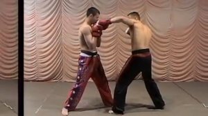 Кикбоксинг-3: комбинации и контратаки. Руслан Акумов