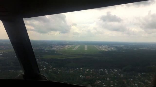 Посадка А321 в Шереметьево на 25R. Чартер смотреть онлайн