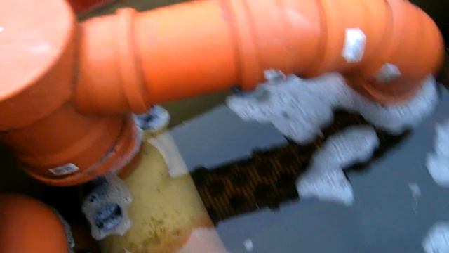 Schwimm- Koiteich mit Luftheber: Biokammer und Abschäumer смотреть онлайн
