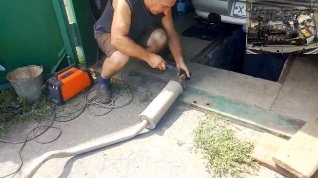 Оторванный глушитель.Daewoo Nexia смотреть онлайн