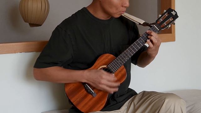 [Ukulele Jazz] Fly Me To The Moon  (Frank Sinatra)