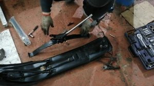 Снегоход Буран, установка амортизатора на лыжу снегохода! Внедряем рулевой демпфер от Мерседеса.