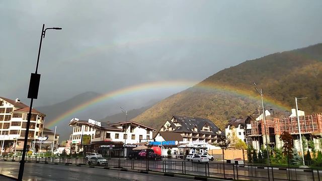 04.11.2022. Россия. Краснодарский край. Эсто-Садок. Улица Эстонская. Двойная радуга смотреть онлайн
