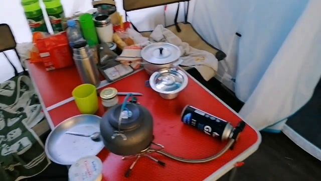 Летний отдых 2021. 1-я часть. В палатке на Волге. Красивые места. Виндсерфинг. Отдых на авто. смотреть онлайн