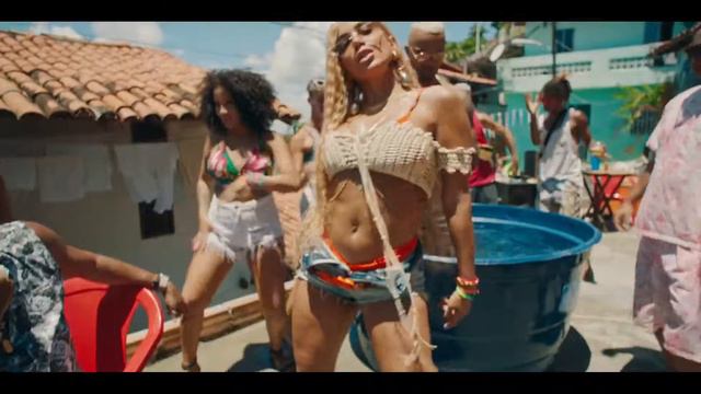 Tropkillaz, J Balvin, Anitta - Bola Rebola ft. MC Zaac (Official Video) смотреть онлайн
