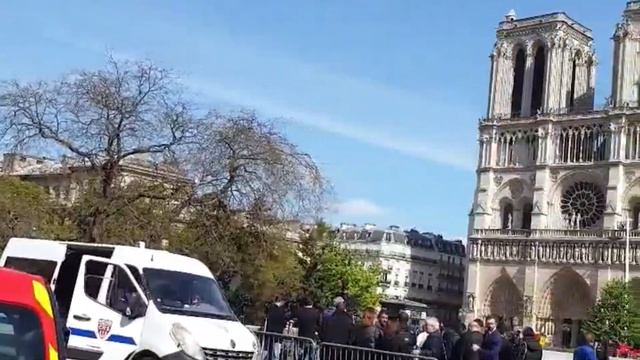 Փարիզի Աստվածամոր տաճարը հրդեհից հետո (Բացառիկ կադրեր) смотреть онлайн
