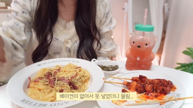 ENG)이사 갈 집 보러 가고 아이패드 프로 6세대 언박싱?핫케이크 믹스로 고구마 롤케이크 만들고 편스토랑 후추 치즈 파스타 먹는 일상 (목살 양념구이,비빔국수,잡채밥,버터바) смотреть онлайн