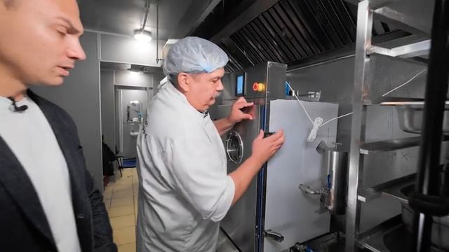 Обзор колбасного цеха в морском контейнере с Петром Пахомовым. Компактная термокамера Ижица miniGK смотреть онлайн