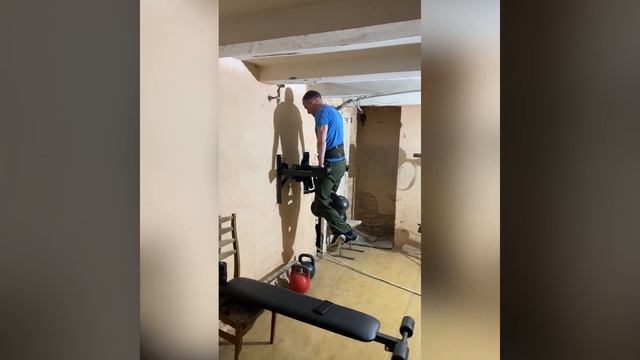 №102????Отжимания на брусьях +48 кг???✌?.Push -ups on bars + 48 kg смотреть онлайн