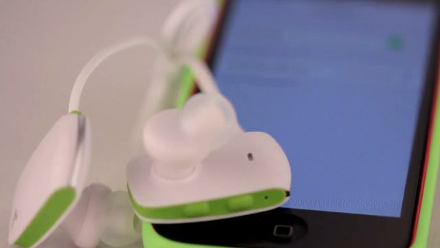Avantree Official Video for Sacool - Bluetooth in ear headphones with microphone смотреть онлайн