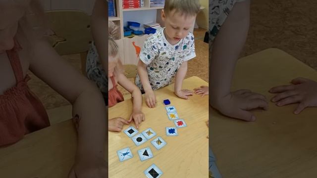 Блоки Дьенеша, средняя группа, лишние фигуры и паспорта. (2) смотреть онлайн