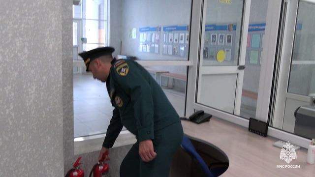 Профвизит сотрудников ОНД в лицей 186 г.Казани смотреть онлайн