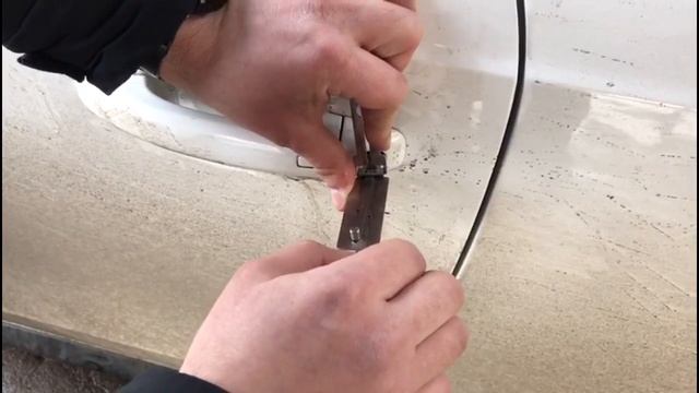 Менее двух минут, чтобы при помощи LISHI HU66 v.3 открыть и закрыть Audi A5, 2011 смотреть онлайн