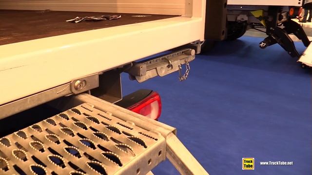 2020 Volkswagen Crafter Delivery truck - Exterior Interior Walkaround 2019 Nufam Karlsruhe смотреть онлайн