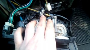 Chery Amulet. Ремонт крепления тросиков подачи воздуха