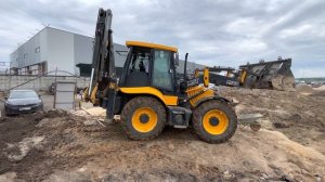 Работа экскаватора-погрузчика МСТ 544 на стройплощадке ООО «СТРОЙМОНТАЖ» ООО «АртехСпецСтрой«ООО АС