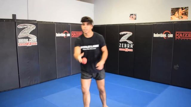 NEW Reflexes and Reaction Time Training With AcuraBall - Boxing Ball, Boxing drills, Reflex trainin смотреть онлайн