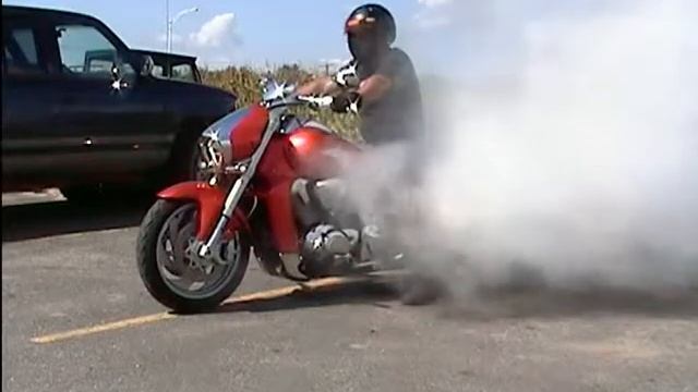 Suzuki M-109 Burn Out Bob Morissette смотреть онлайн