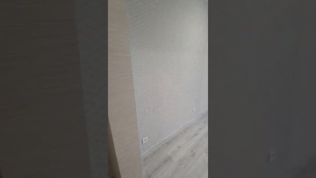 Разделенная студия??? смотреть онлайн