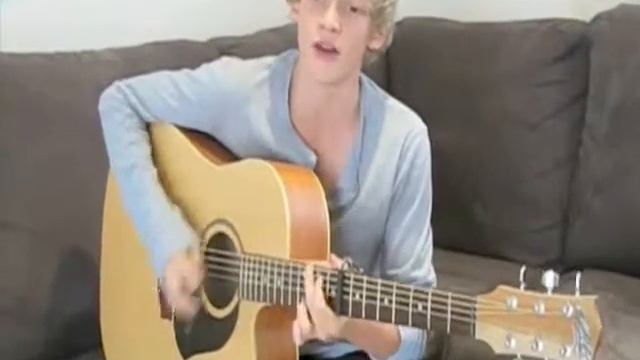 Cody Simpson singing I'm Yours смотреть онлайн