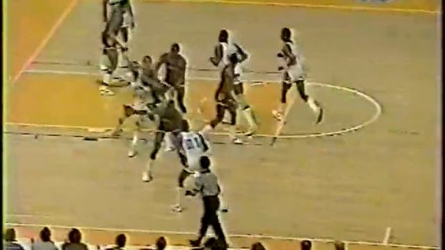 Louisville vs Georgetown 1982 NCAA Final Four (FULL GAME) смотреть онлайн