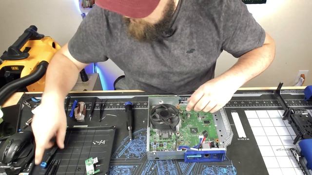Ultimate Chill Guide On How To Open A Xbox 360 E And Power Brick To Clean (Very Satisfying) смотреть онлайн