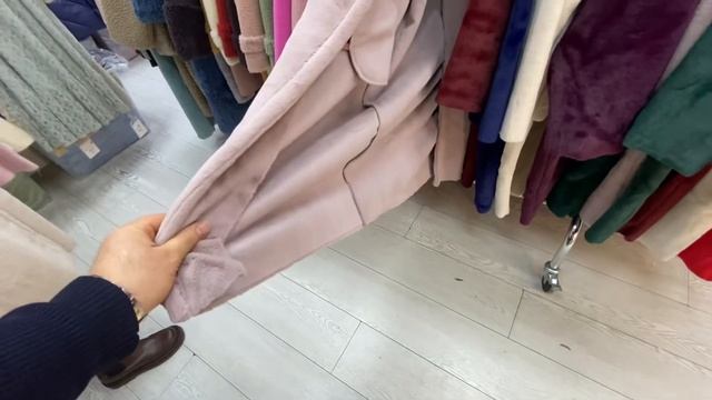 РЫНОК САДОВОД КУРТКИ ЖЕНСКИЙ ОТ ПРОИЗВОДИТЕЛЯ ОПТ КАРДИГАН ПЛАТЬЯ БРЮКИ?АЛЬПАКИ?СВИТЕРА ?БЛУЗКА? смотреть онлайн