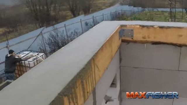 Армопояс и чердачное перекрытие. Сарай своими руками. Часть 12 смотреть онлайн