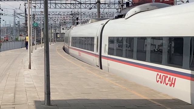 Сапсаны и ласточки на Ленинградском вкз смотреть онлайн