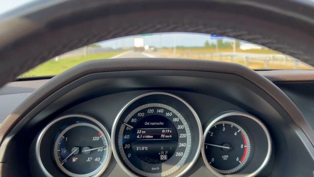 Mercedes-Benz Klasy E W212 - spalanie, paliwo i dlaczego gwiazda powinna być na masce Mercedesów? смотреть онлайн