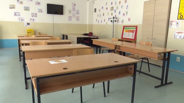 Nxënësit prej sot në pushim, mësimi vazhdon më 21 janar смотреть онлайн