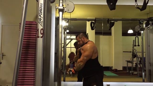 Алексей Беккер разгибание рук на трицепс обратным хватом 45,5 кг смотреть онлайн