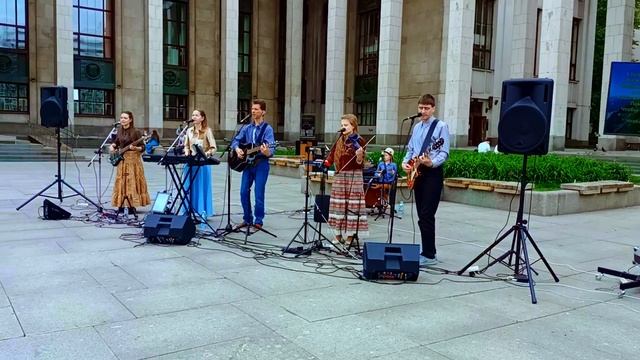 Любовь Его незыблема – Лансере – песня о скоротечности и смысле жизни – благовестие в центре Москвы смотреть онлайн