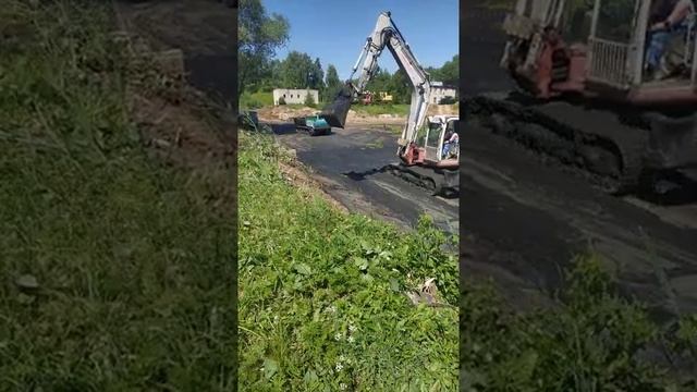 чистка от ила пруда отстойника. очистные сооружения. смотреть онлайн