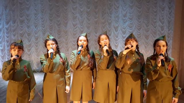 Вокальный ансамбль Солнцеворот - Солдат победил войну(музыка и слова ТАТЬЯНА ЗАЛУЖНАЯ) ЛЮБАША..mp4