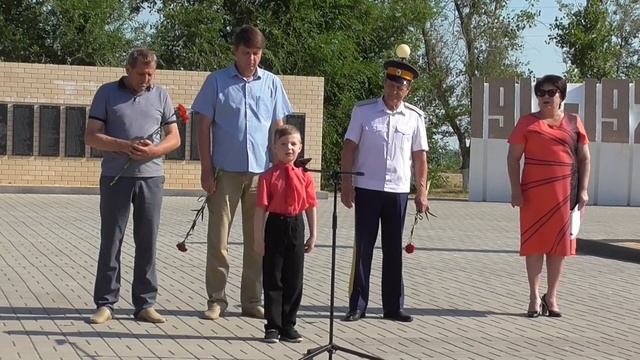Стихотворение "Рассеюшка" исп. Золин Тимофей смотреть онлайн