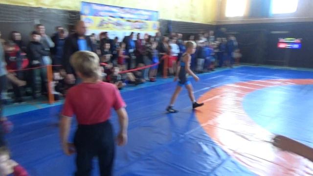 Кирияненко Иван vs Ромащенко Родион 20191012110547 смотреть онлайн