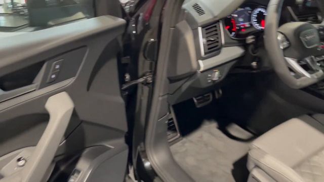AUDI Q5 SPB 40 TDI quattro S tronic S line +TETTO PANOR. смотреть онлайн