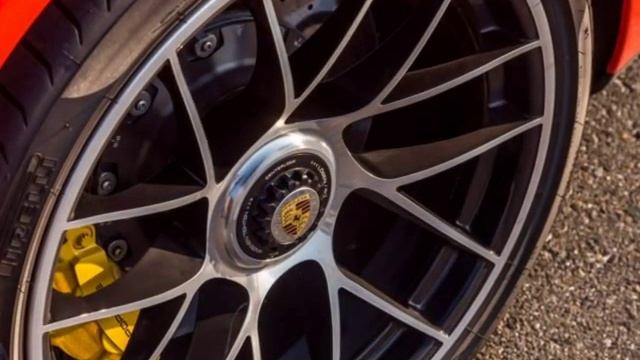 2017 Porsche 911 Turbo S Review смотреть онлайн